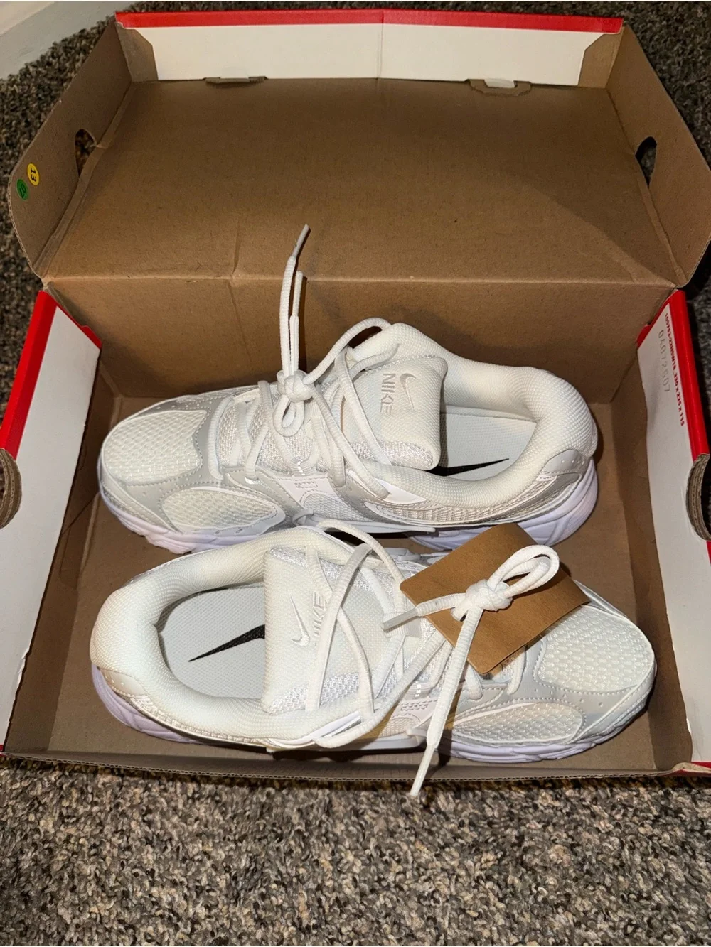 Nike V5 RNR - White Reflective Sneak